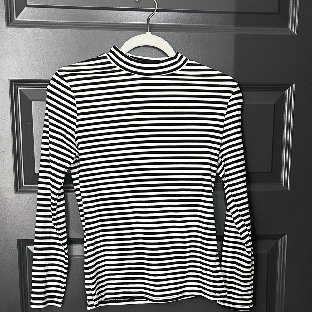 Black and White Striped Women's Top